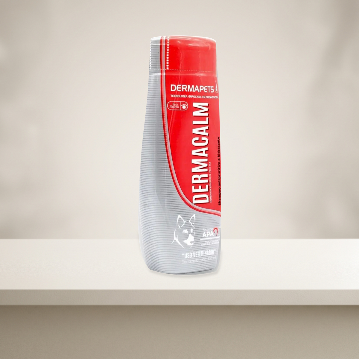 Dermacalm Dermapets Shampoo 350 ml — presentación completa en ambiente neutro