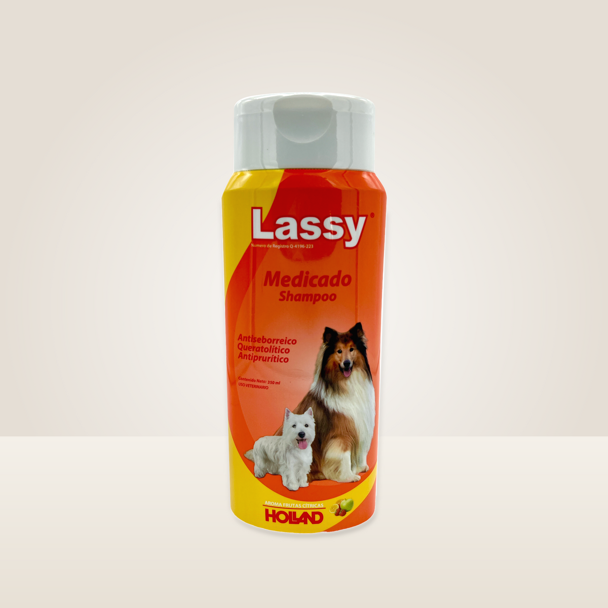 Holland Lassy Shampoo Antiseborreico 350 ml Perro — frasco completo en contexto neutro de estudio
