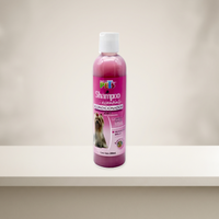 Fancy Pets Essentials Shampoo Acondicionador Antipulgas — presentación en ambiente neutro
