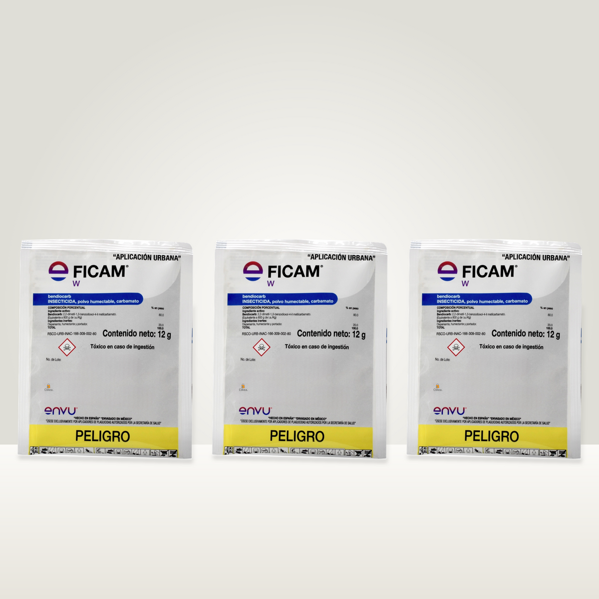 Ficam W Envu 12 g — paquete de tres sobres completos en escenario de estudio